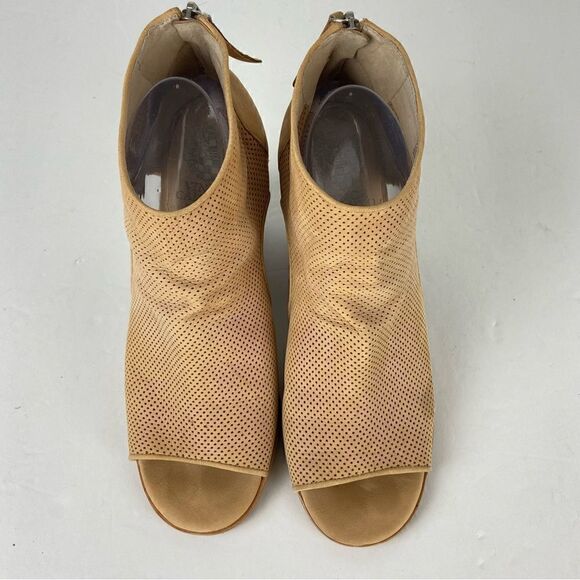 Vince Camuto Bevino Tan Heeled Booties Sandals Boho Leather Zippered Size 9 - Picture 4 of 11